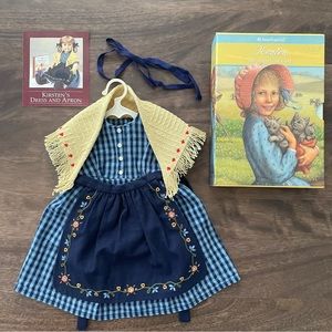 PLEASANT COMPANY Kirsten's on the Trail Outfit and Book Collection